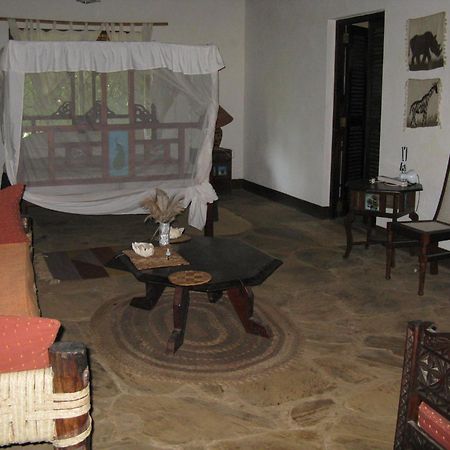 Kiloran Funzi House Bed & Breakfast Luaran gambar