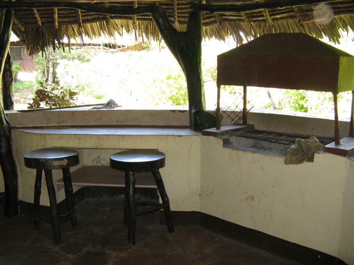 Kiloran Funzi House Bed & Breakfast Luaran gambar